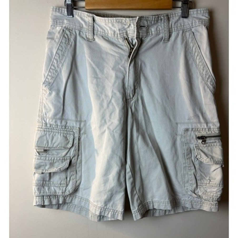 Mens 32 R&R Outdoors Cargo Shorts Utlity Pockets Hiking *Missing Button